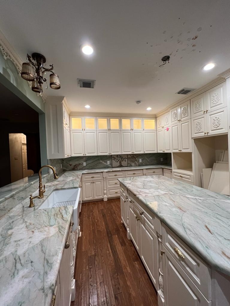 Kitchen Flooring Renovation Sugar Land - Kitchen Remodel in Sugar Land TX