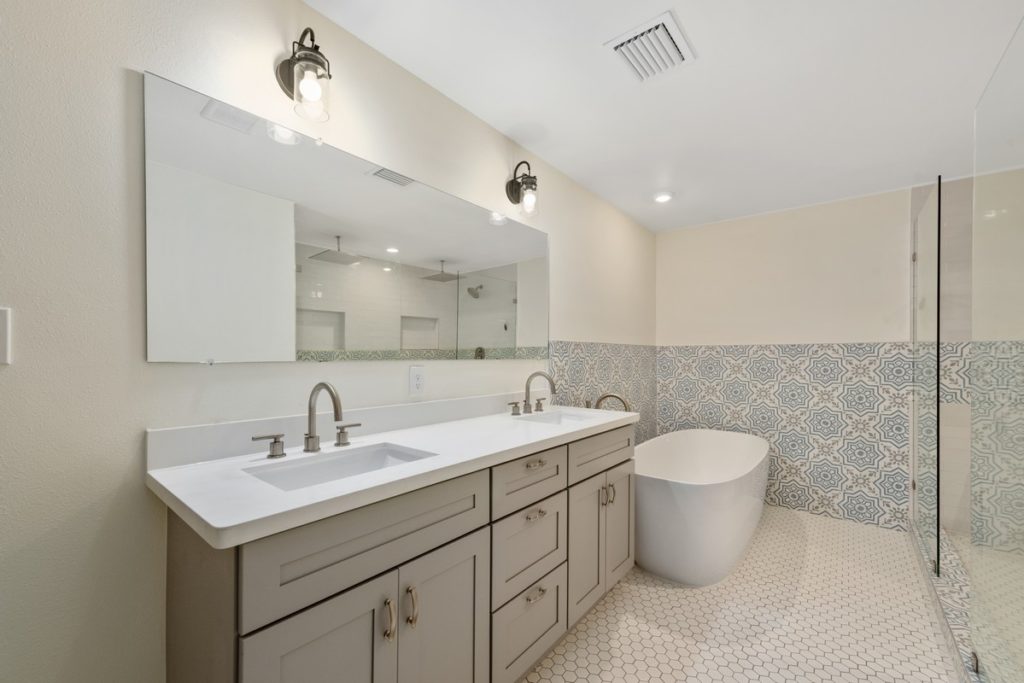 Stillbrooke Luxury Bathroom Remodeling - Houston TX